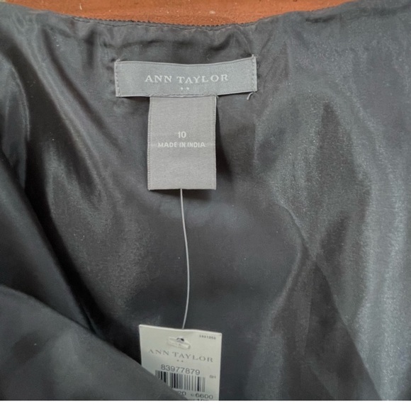 NWT Ann Taylor Black Sequin Skirt, size 10 - Picture 4 of 4